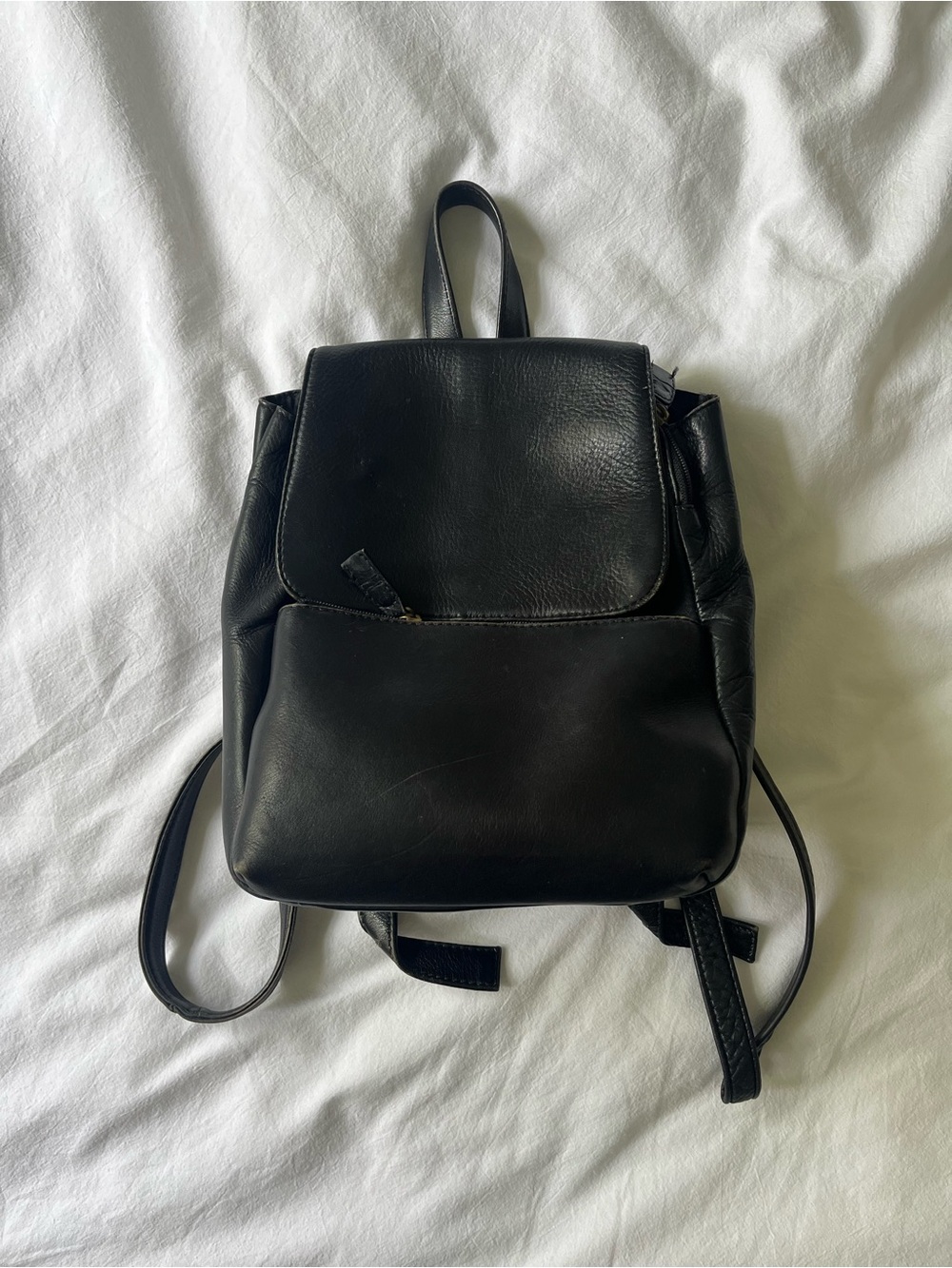 HOBO International black leather 90’s backpack vintage